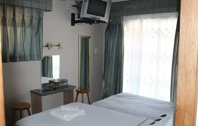 Tek Büyük Yataklı Oda, 1 Çift Kişilik Yatak, Sigara İçilmez