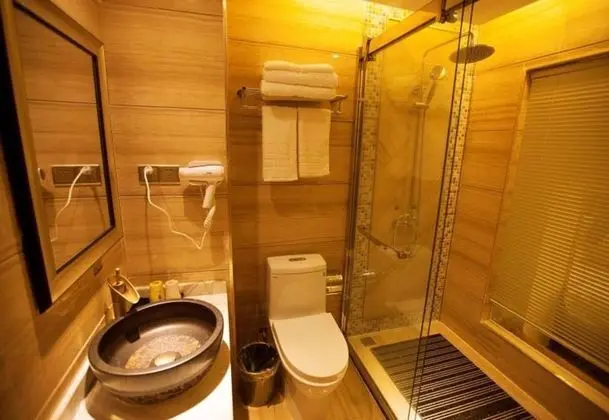 Standard Tek Büyük Yataklı Oda