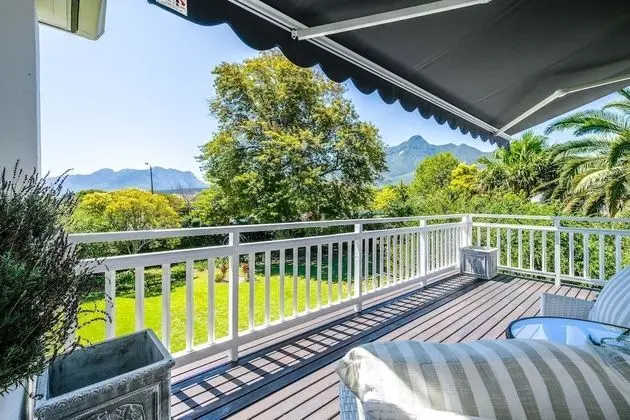 İki Ayrı Yataklı Oda, Balkon