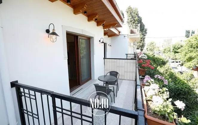 Standart Oda, Şehir Manzaralı, Balkonlu