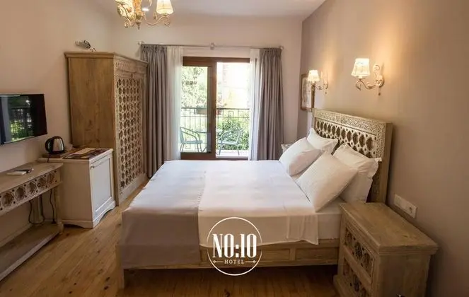 Standart Oda, Şehir Manzaralı, Balkonlu