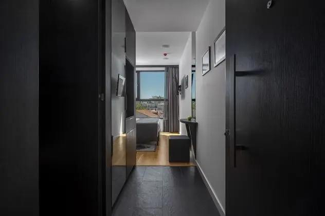 Comfort Tek Büyük Yataklı Oda