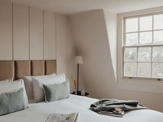 Junior Süit (Henrietta)