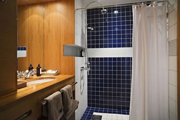 Superior Tek Büyük Yataklı Oda, Balkon, Deniz Manzaralı