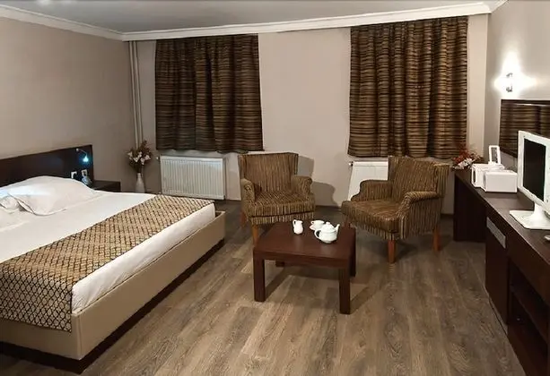Standart 1 Çift Kişilik Yatak