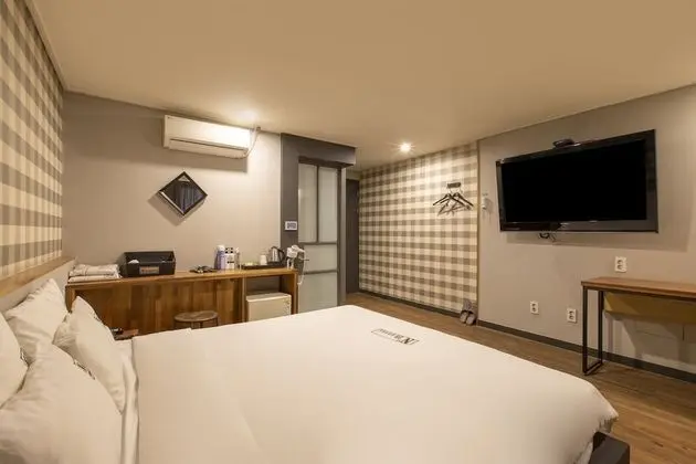 Deluxe Tek Büyük Yataklı Oda