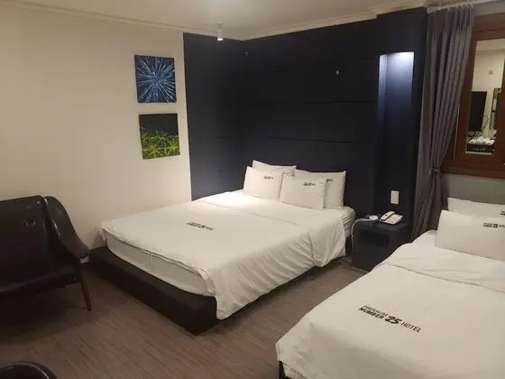 Deluxe Twin Room - No Parking