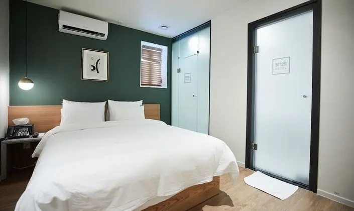 Standard Tek Büyük Yataklı Oda