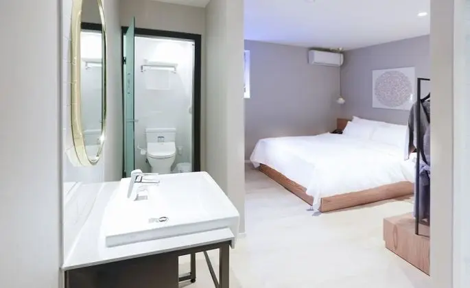 Standard Tek Büyük Yataklı Oda