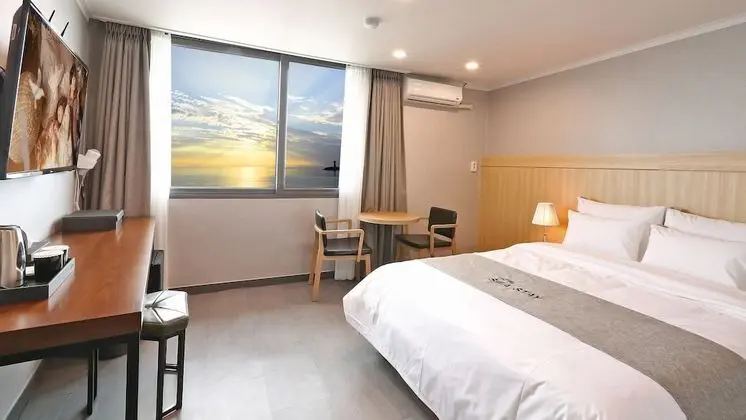 Deluxe Tek Büyük Yataklı Oda