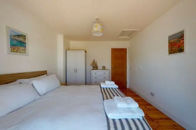 Ev, Özel Banyo, Kısmi Deniz Manzaralı (beach side private estate)