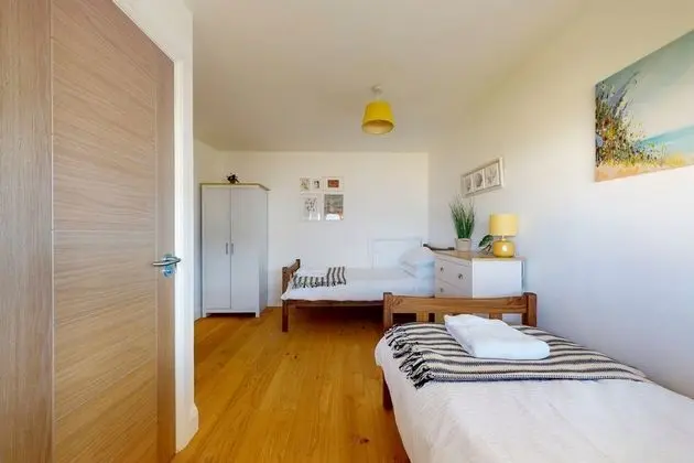 Ev, Özel Banyo, Kısmi Deniz Manzaralı (beach side private estate)
