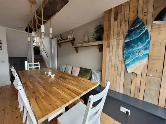 Ev, Özel Banyo, Kısmi Deniz Manzaralı (beach side private estate)