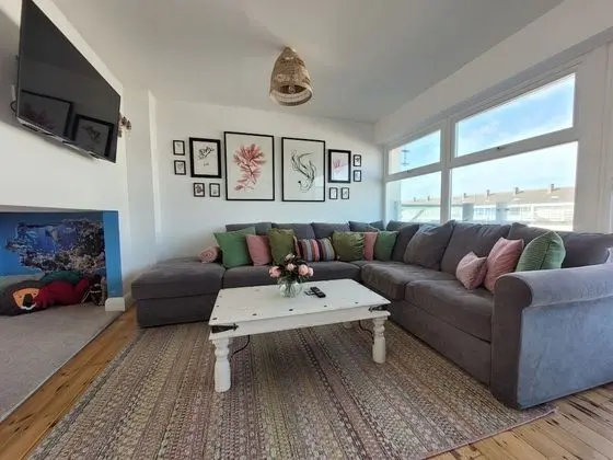 Ev, Özel Banyo, Kısmi Deniz Manzaralı (beach side private estate)