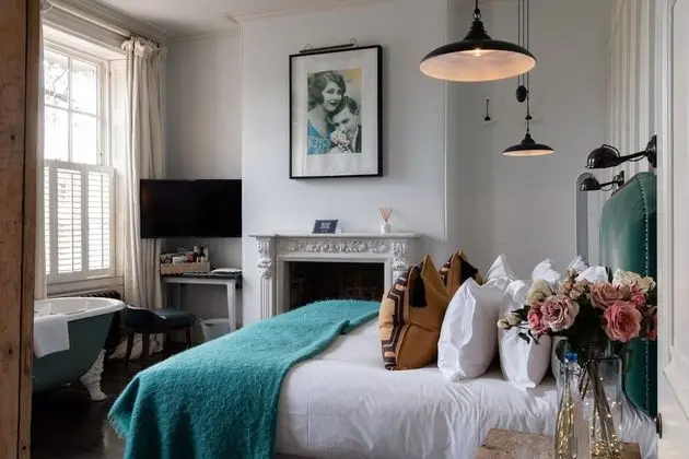 Superior Tek Büyük Yataklı Oda