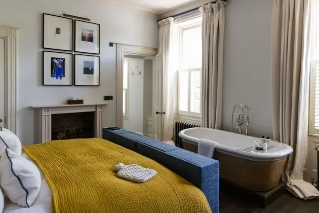 Superior Tek Büyük Yataklı Oda