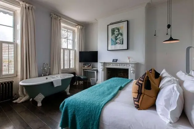 Superior Tek Büyük Yataklı Oda