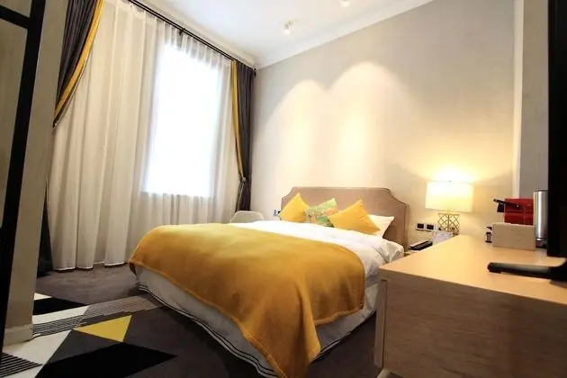 Deluxe Tek Büyük Yataklı Oda