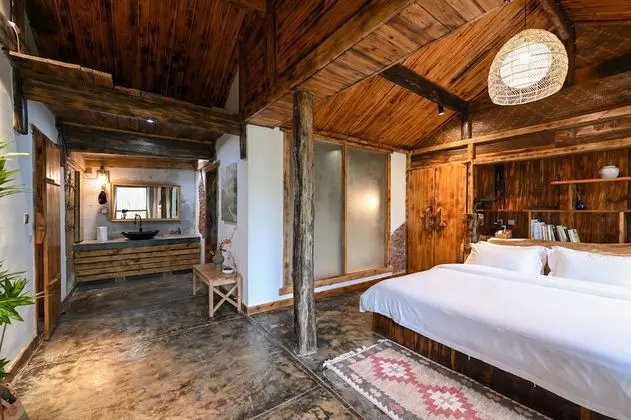 Luxury Tek Büyük Yataklı Oda
