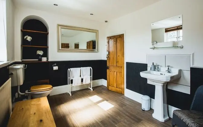 Tek Büyük veya İki Ayrı Yataklı Oda, Özel Banyo