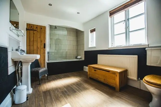 Tek Büyük veya İki Ayrı Yataklı Oda, Özel Banyo