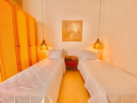 Aile Odası, Avlu Manzaralı, Ortak Havuzlu