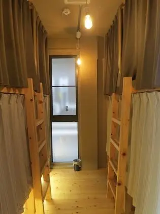 Ortak Ranzalı Oda, Karma Ranzalı Oda