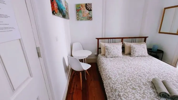 Standard Tek Büyük Yataklı Oda