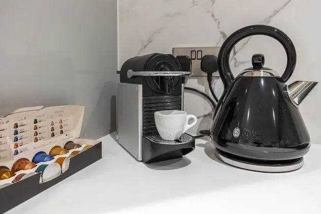 One Bedroom Apartment with Car Parking Space