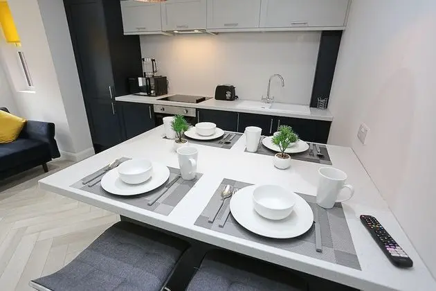 Superior Apart Daire, Engellilere Uygun, Özel Banyo (Ground Floor)