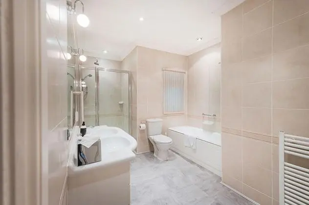Apartment, 3 Bedrooms, 3 Bathrooms