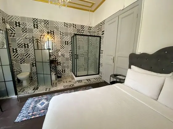 King Oda Bahçe Manzaralı
