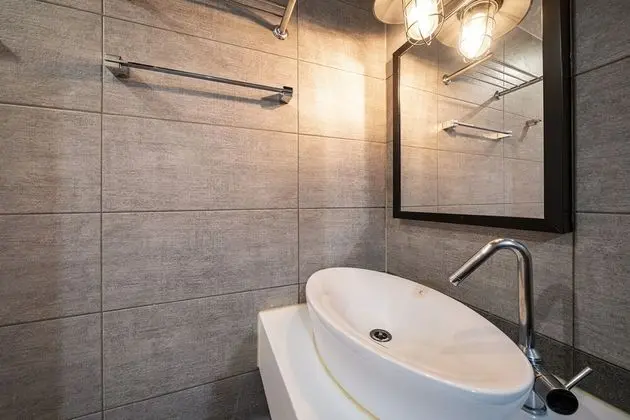 Premium Tek Büyük Yataklı Oda