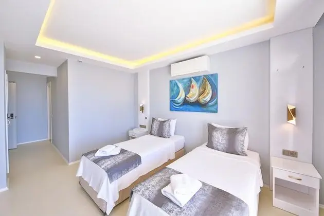 Twin, Deniz Manzaralı, Balkonlu