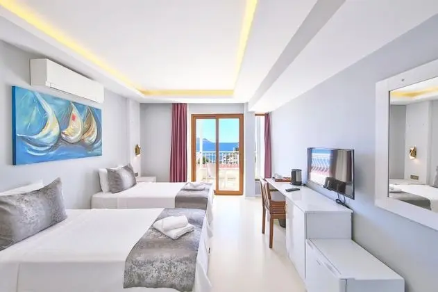 Twin, Deniz Manzaralı, Balkonlu