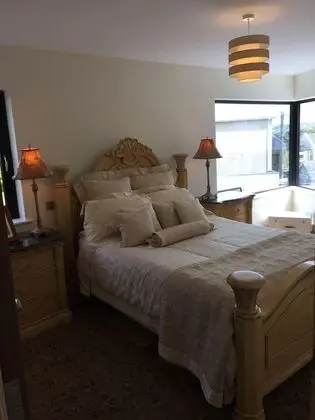 Deluxe Tek Büyük Yataklı Oda, 1 Büyük (Queen) Boy Yatak, Sigara İçilmez, Şehir Manzaralı