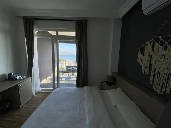 Çift Kişilik, Deniz Manzaralı, Balkonlu