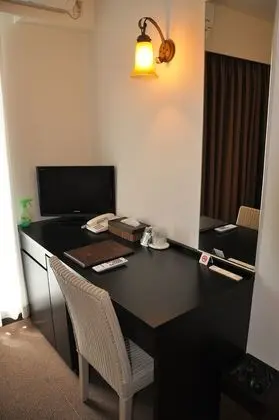 Tek Kişilik Oda, Sigara İçilebilir