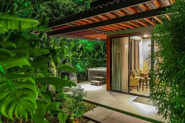 Riverside Deluxe Bungalow with Spa