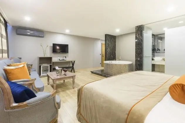 Standart Oda, Şehir Manzaralı
