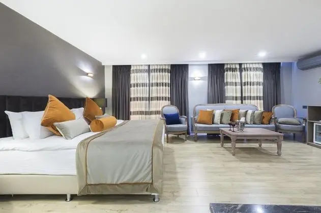 Standart Oda, Şehir Manzaralı