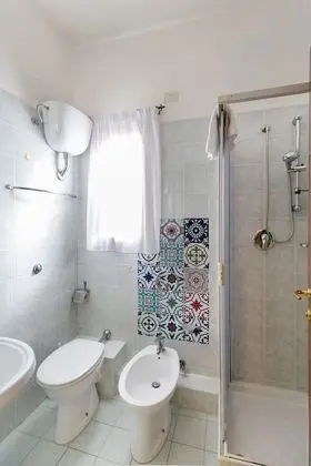 Classic Tek Büyük veya İki Ayrı Yataklı Oda