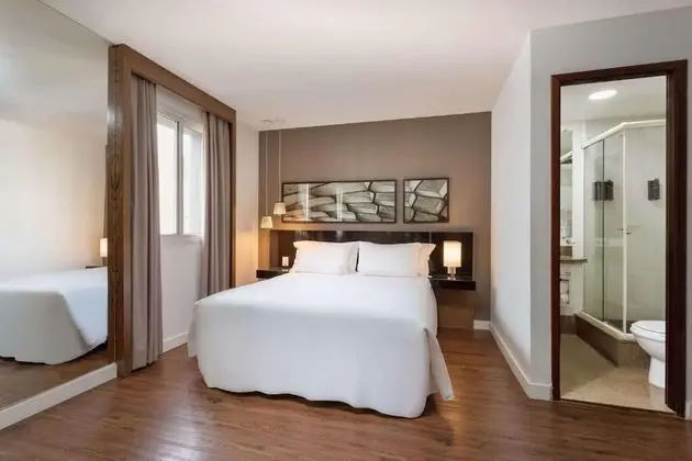 Deluxe Oda, 1 Büyük (Queen) Boy Yatak