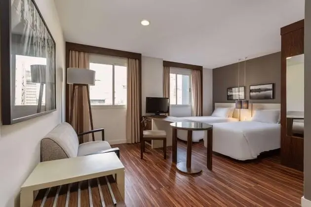 Premium Oda, 1 Büyük (Queen) Boy Yatak