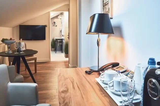 Deluxe Tek Büyük Yataklı Oda