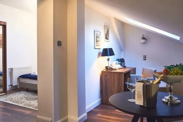 Deluxe Tek Büyük Yataklı Oda