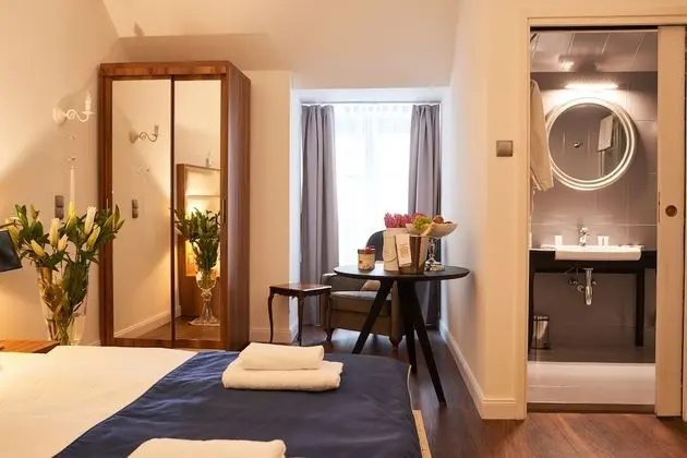 Deluxe Tek Büyük Yataklı Oda