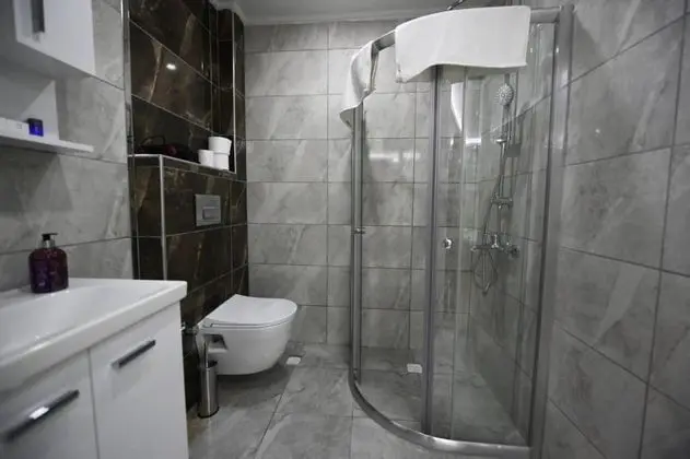 2+1 Daire,havuz Manzaralı,balkonlu