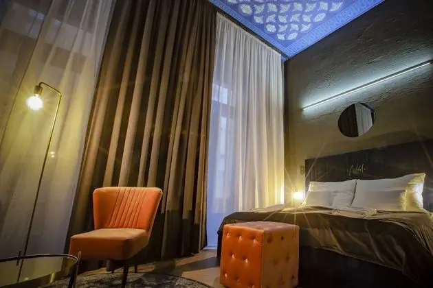 Deluxe Tek Büyük Yataklı Oda