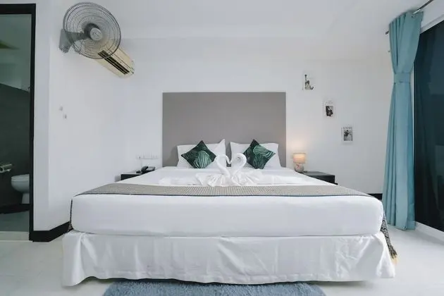 Deluxe Tek Büyük Yataklı Oda